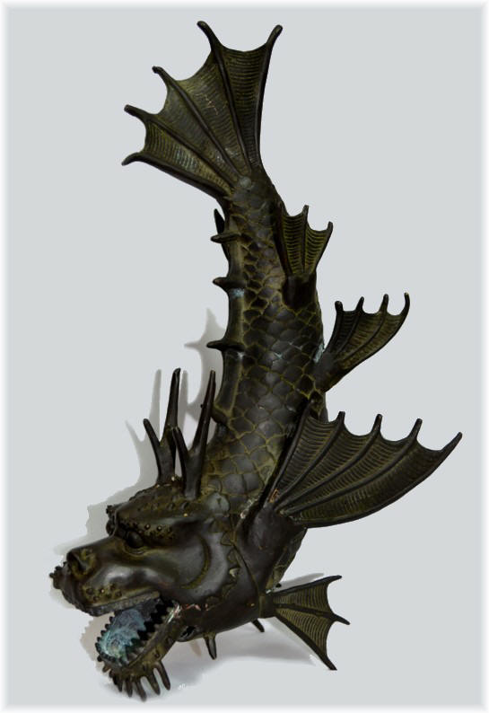 японский антиквариат: бронзовая статуэтка-оберег в виде Морского Дракона, эпоха Эдо