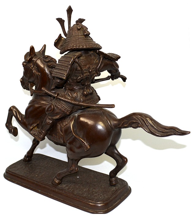японская бронза: самурай на боевом коне, кабинетная статуэтка