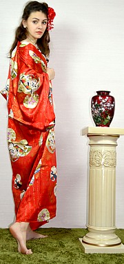 шелковое кимоно, сделано в Японии